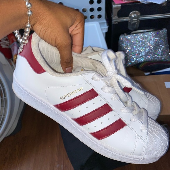 adidas superstar burgundy